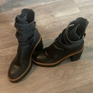 Black and brown cutout boots size: EU 39/ US 9